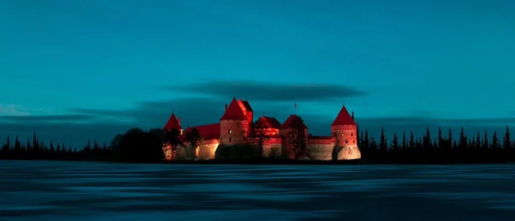 Wasserburg Trakai bei Nacht