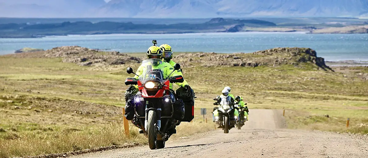 Gruppe vom Motorradfahrern Gruppe vom Motorradfahrern