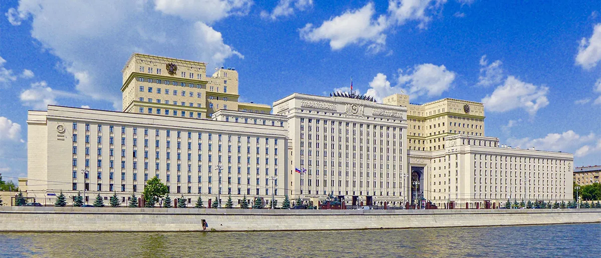 Hauptgebäude des Ministeriums der Verteidigung der Russländischen Föderation in Moskau