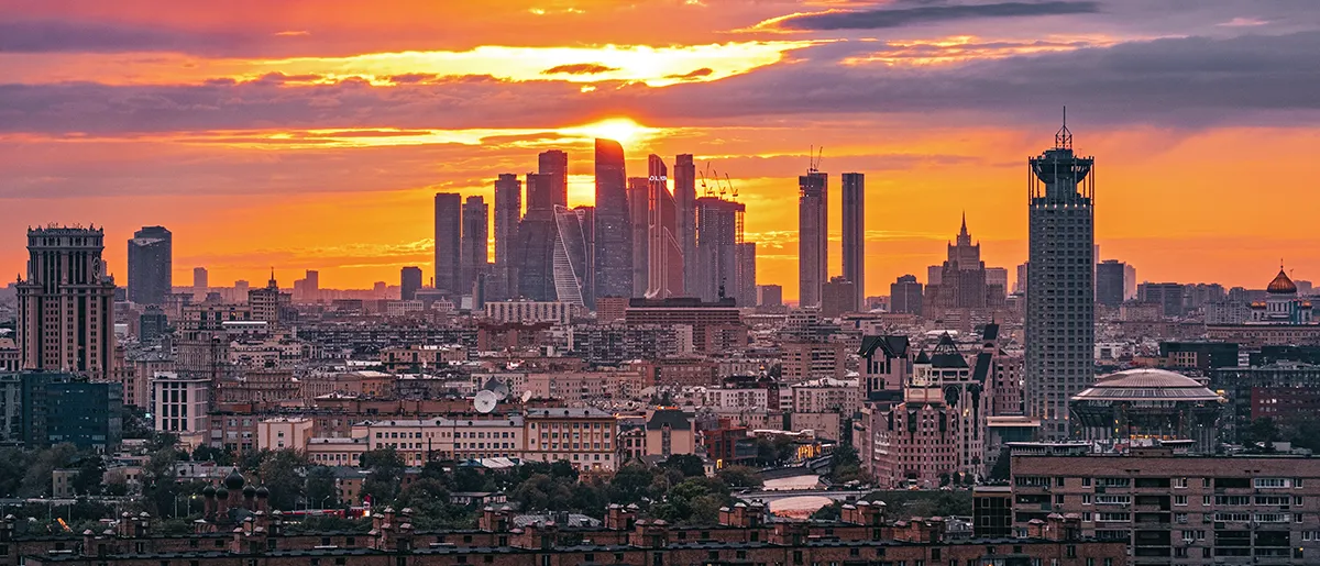 Moscow City vor der Abendsonne