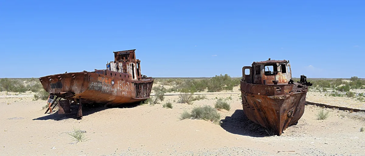 Schiffsfriedhof am Aralsee in Muynak
